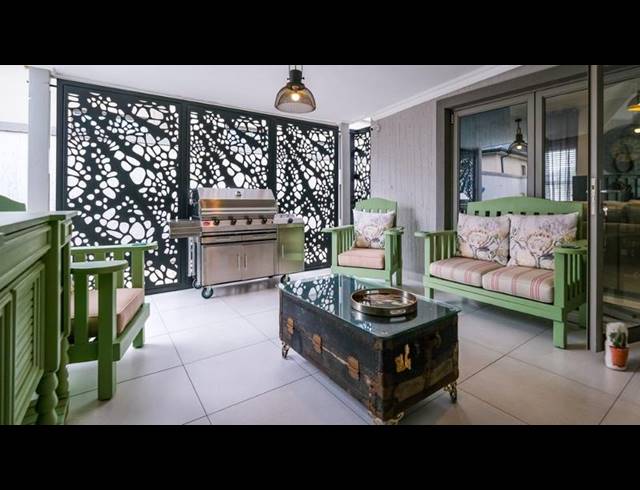 4 BEDROOM HOUSE FOR SALE IN BLUE MOUNTAIN VILLAGE